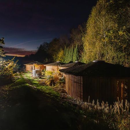 Glamp V Hluboké - Yurts&Wooden Houses Vsetín Esterno foto